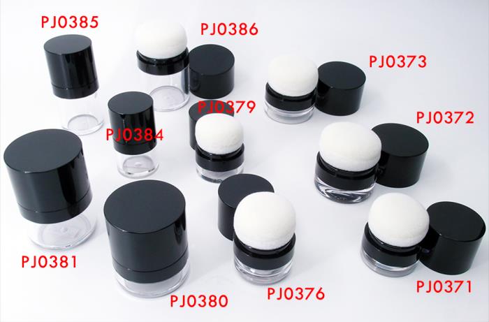 Face make up containers with attached sponge 